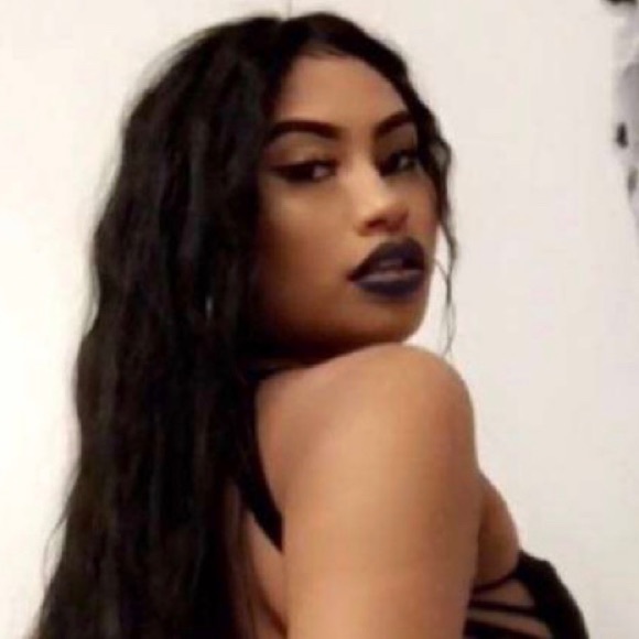 Meet your Posher, Angela - Picture 1 of 1